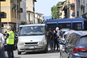 Bambina scomparsa a Firenze: sgomberato l'ex hotel Astor occupato