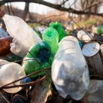 montagna di rifiuti in uno dei posti più belli d'Italia