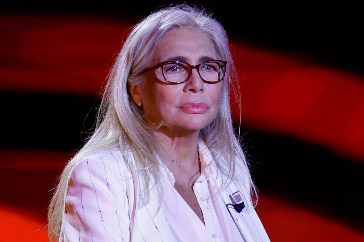 Mara Venier con espressione seria