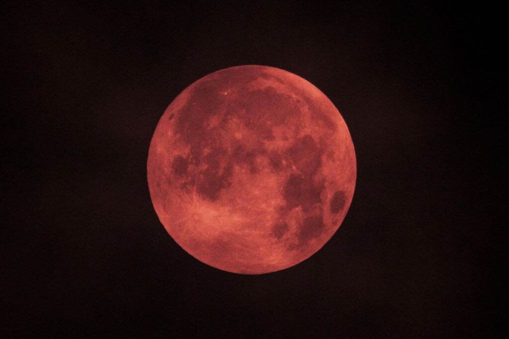 Eclissi-totale-Luna - 1