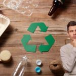 Persona che ha dubbi sul riciclo